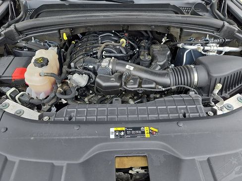 Certified 2023 Jeep Grand Cherokee Laredo X AWD/4WD image 29