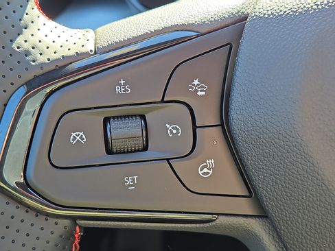 New 2026 Chevrolet Trax RS w/ Driver Confidence Package image 21