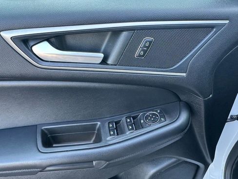 Used 2022 Ford Edge SEL image 9