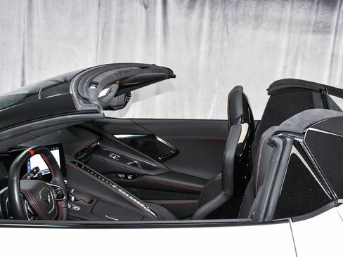 Used 2024 Chevrolet Corvette Stingray Premium Conv w/ Stealth Interior Trim Package image 76