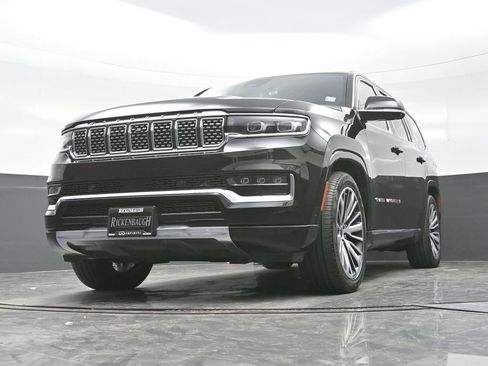 Used 2023 Jeep Grand Wagoneer Series III image 29