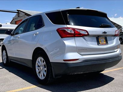 Used 2021 Chevrolet Equinox LS w/ LS Convenience Package