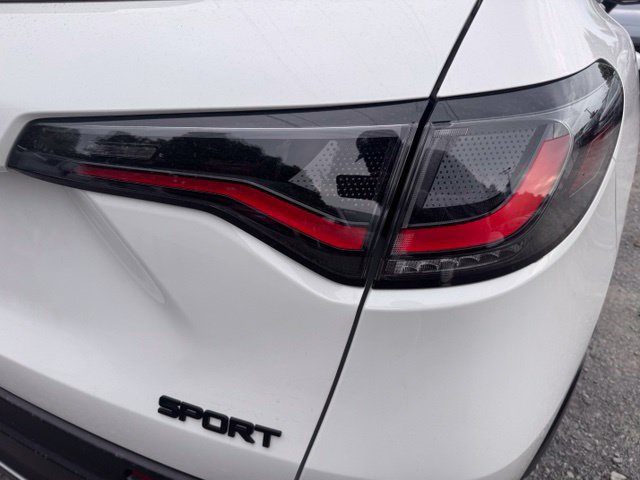 Used 2025 Honda HR-V Sport image 10