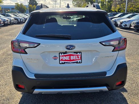 New 2025 Subaru Outback Limited image 10