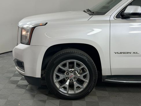 Used 2017 GMC Yukon XL SLT w/ Open Road Package RWD image 11