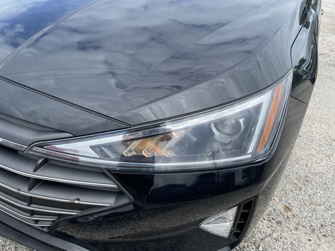 Used 2020 Hyundai Elantra SE FWD image 10