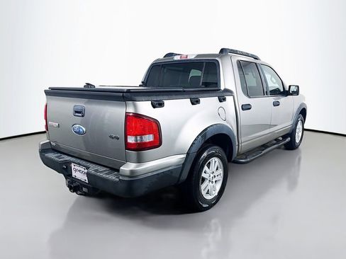 Used 2008 Ford Explorer Sport Trac XLT AWD/4WD image 7