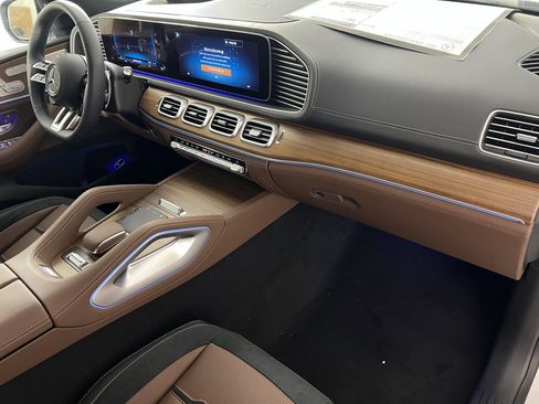 New 2025 Mercedes-Benz GLE 63 AMG S image 26