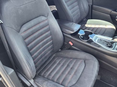 Used 2014 Ford Fusion SE w/ Equipment Group 201A image 6