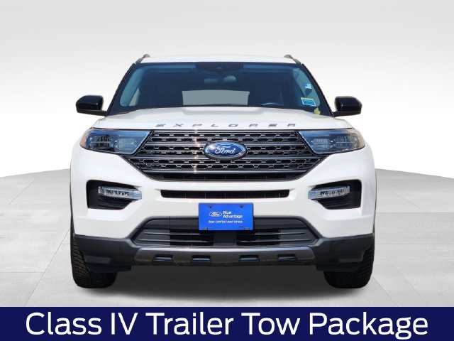 Certified 2023 Ford Explorer XLT w/ Equipment Group 202A AWD/4WD image 3