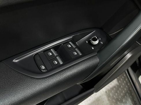 Used 2018 Audi Q5 2.0T Premium Plus w/ Premium Plus Package image 17