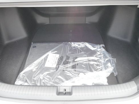 Used 2026 Honda Accord LX image 18