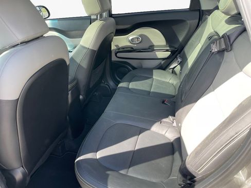 Used 2020 Kia Soul EX image 15