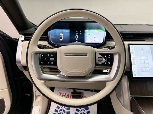 Certified 2025 Land Rover Range Rover Autobiography image 19