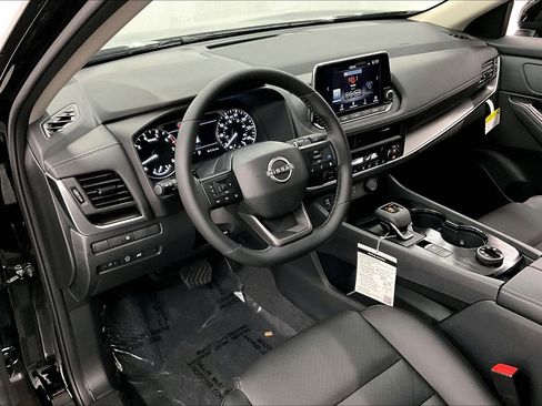 New 2026 Nissan Rogue SV AWD/4WD image 7