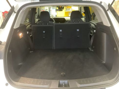 Used 2025 Chevrolet TrailBlazer LT AWD/4WD image 28