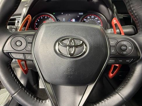 Used 2022 Toyota Camry XSE image 18