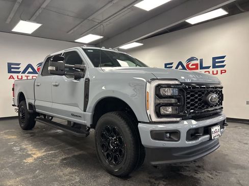 New 2026 Ford F250 Lariat w/ Black Appearance Package image 2