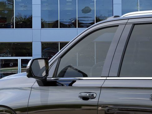 New 2026 Chevrolet Suburban Premier w/ Sun And Tow Package image 12