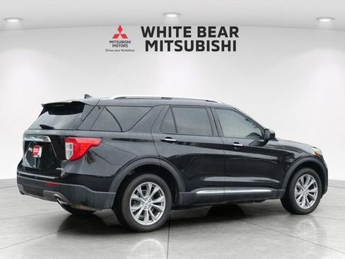 Used 2023 Ford Explorer Limited AWD/4WD image 5