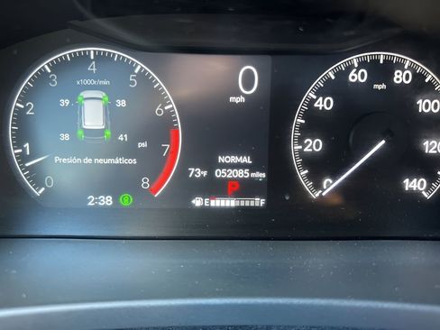 Used 2025 Honda Pilot Touring image 28