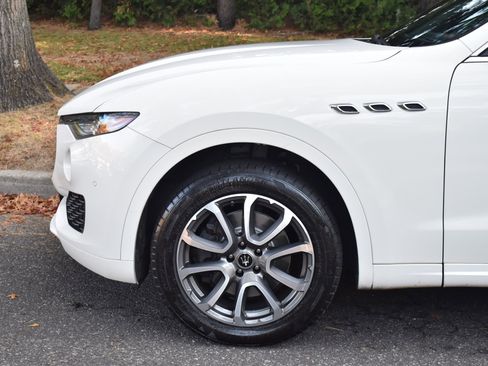 Used 2021 Maserati Levante GranSport image 15