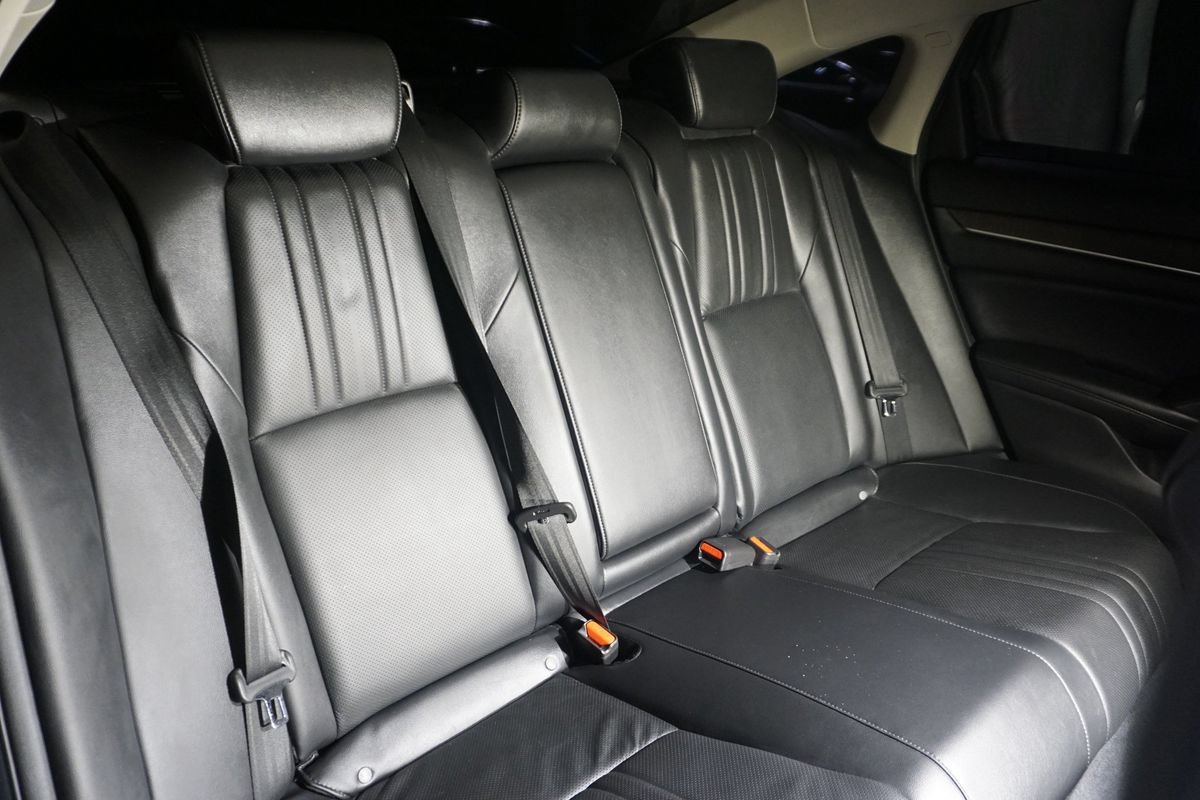 Used 2021 Honda Accord Touring image 24