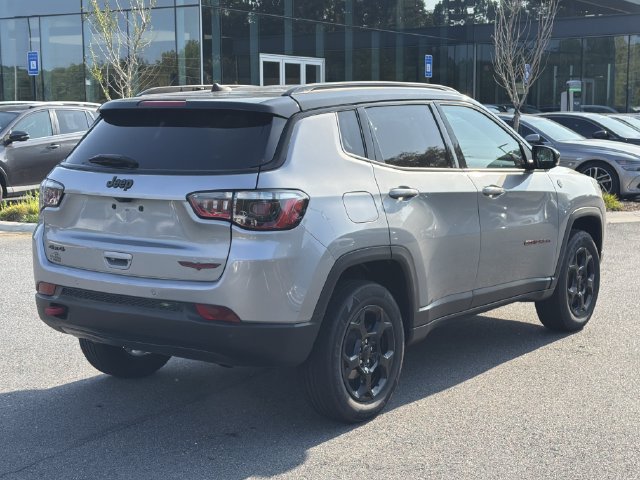 Used 2024 Jeep Compass Trailhawk AWD/4WD image 8