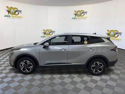 Certified 2024 Kia Sportage LX image 6