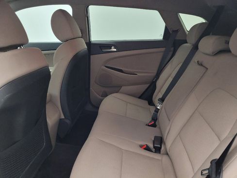 Used 2019 Hyundai Tucson Value AWD/4WD image 18