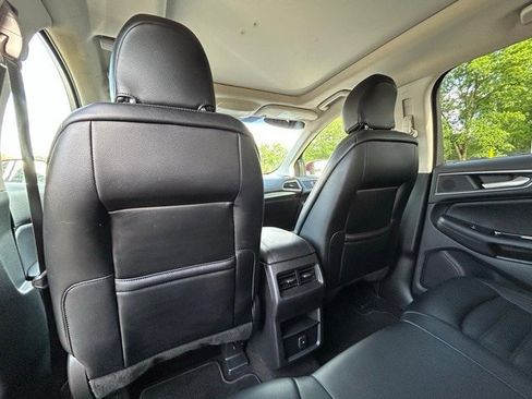 Certified 2019 Ford Edge SEL w/ Equipment Group 201A image 28