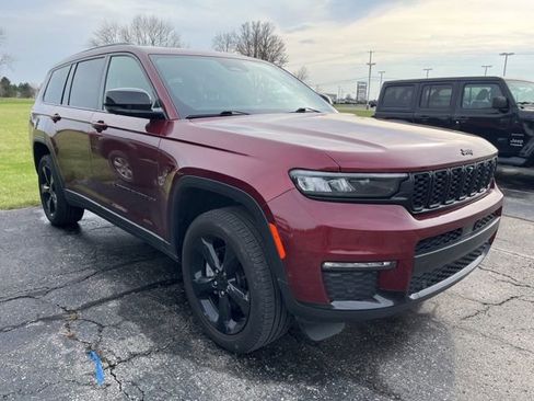 Used 2024 Jeep Grand Cherokee L Limited w/ Luxury Tech Group II image 5