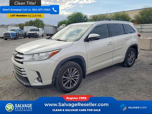 Used 2017 Toyota Highlander XLE AWD/4WD image 1