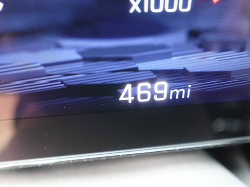 New 2025 Chevrolet Suburban Premier image 18