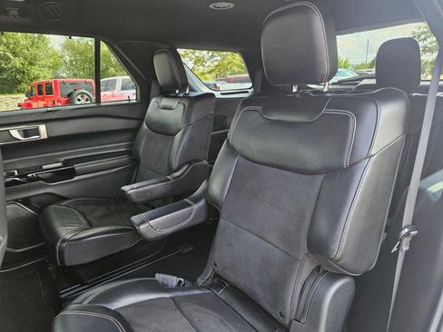 Used 2023 Ford Explorer ST image 25