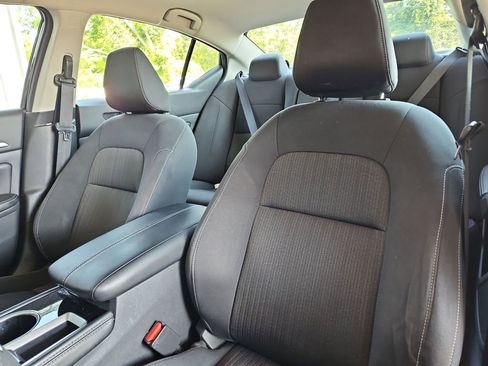 Used 2023 Nissan Altima 2.5 SV FWD image 22