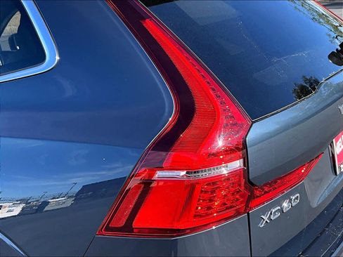 Used 2023 Volvo XC60 T8 Plus w/ Climate Package AWD/4WD image 32