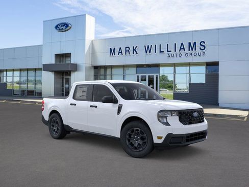 New 2025 Ford Maverick XLT w/ Equipment Group 301A image 8