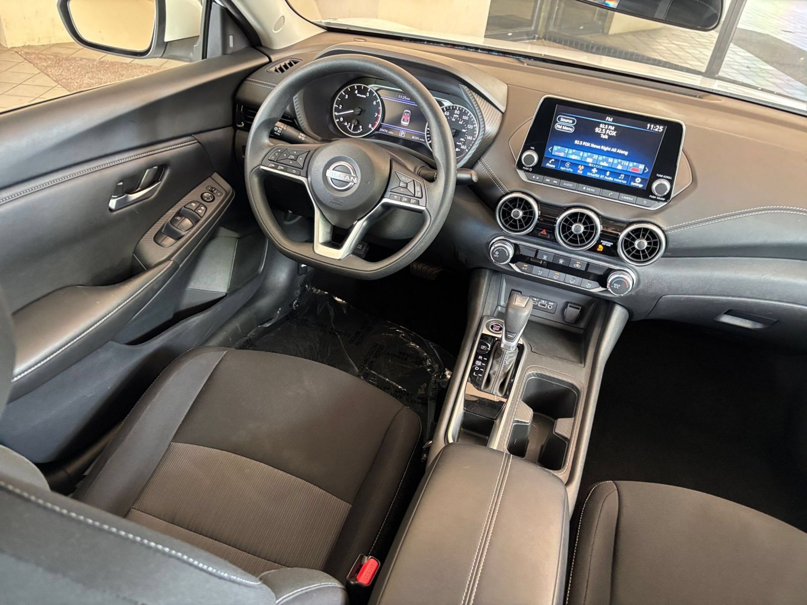 Used 2025 Nissan Sentra SV FWD image 31