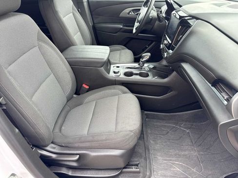 Used 2023 Chevrolet Traverse LT FWD image 22