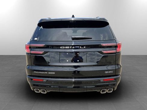 New 2026 GMC Acadia Denali Ultimate w/ LPO, Floor Liner Package AWD/4WD image 6