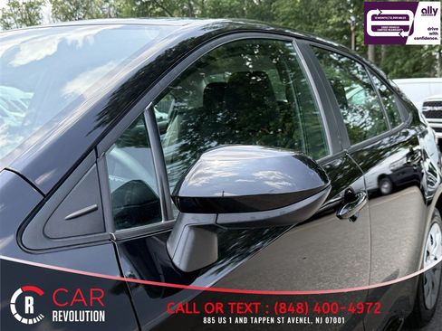Used 2024 Toyota Corolla LE FWD image 38