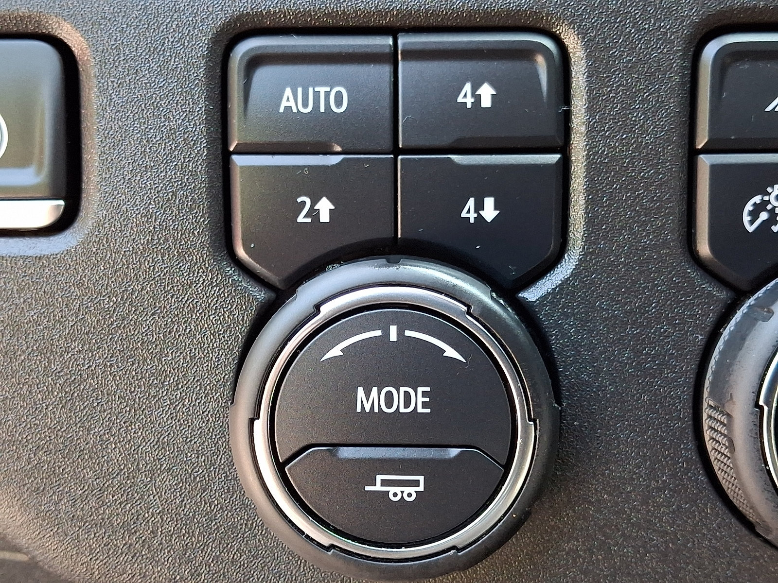 Used 2023 Chevrolet Silverado 1500 LT Trail Boss w/ Convenience Package II AWD/4WD image 24