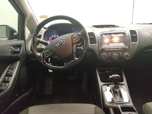Used 2018 Kia Forte S w/ S Technology Plus Package FWD image 22