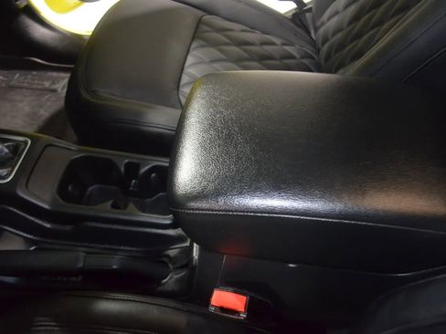 Used 2023 Jeep Gladiator Sport AWD/4WD image 30