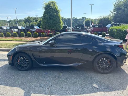 Used 2024 Subaru BRZ tS w/ Popular Package 2 RWD image 8