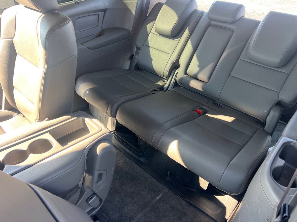 Used 2015 Honda Odyssey Touring image 13