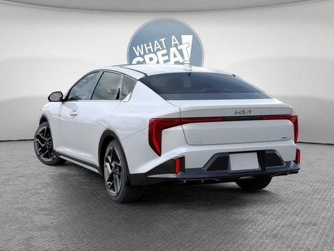 New 2025 Kia K4 GT-Line Turbo FWD image 4