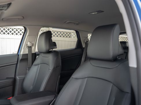 New 2026 Kia Sportage EX image 31