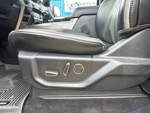 Used 2019 Ford F150 Platinum w/ Equipment Group 701A Luxury AWD/4WD image 26